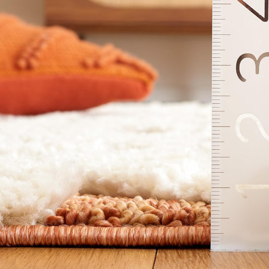 SAFAVIEH Moroccan Tassel Shag Rug 5'3"x7'6", Ivory & Brick Rust MTS688P