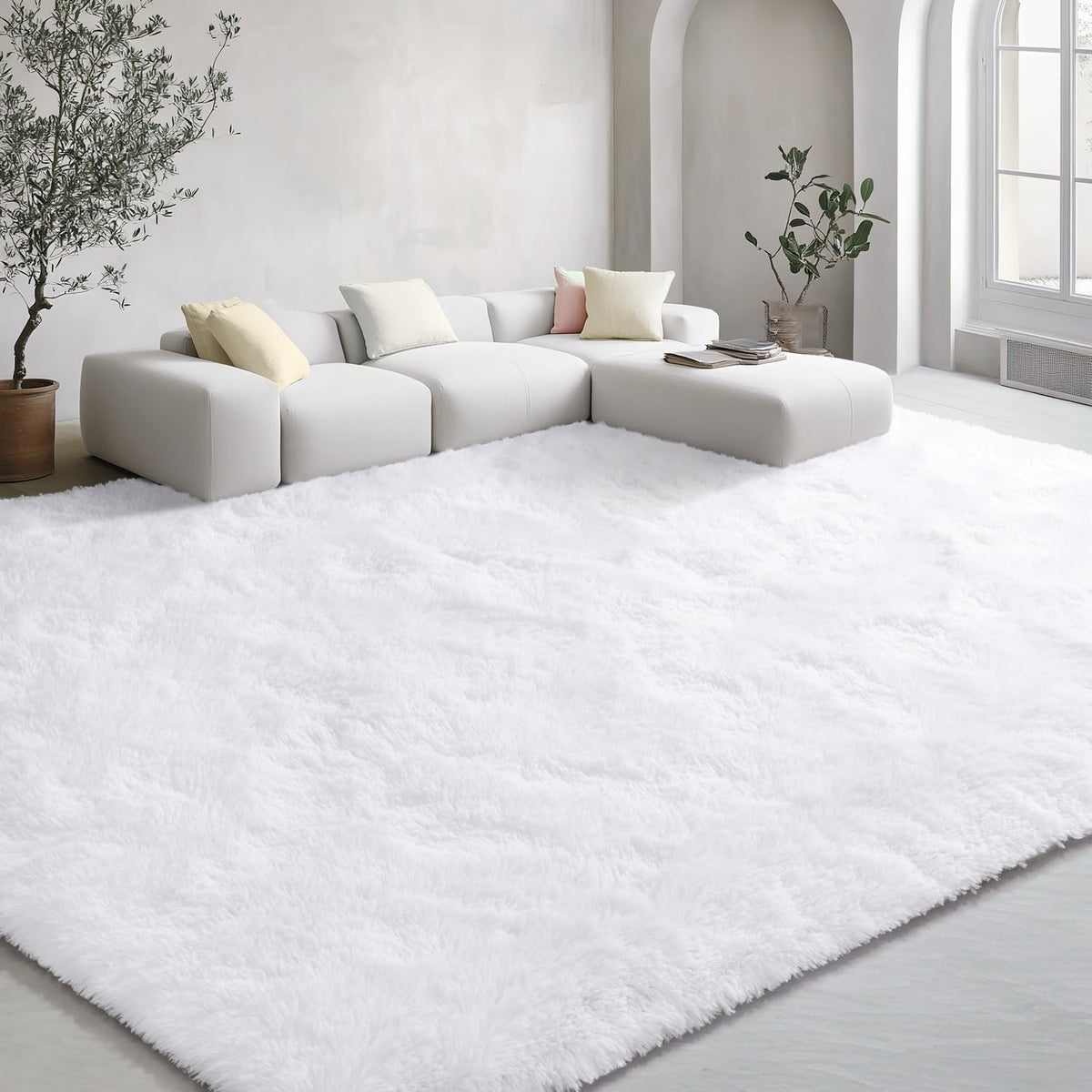 EVOIONOS Pink Round Rug for Bedroom, 4x4 Ft Fluffy Soft Circle Area Rugs for Living Room, Plush Shaggy Circular Carpet for Indoor Floor Bedside Girls Nursery, Machine-Washable Home Decor Aesthetic