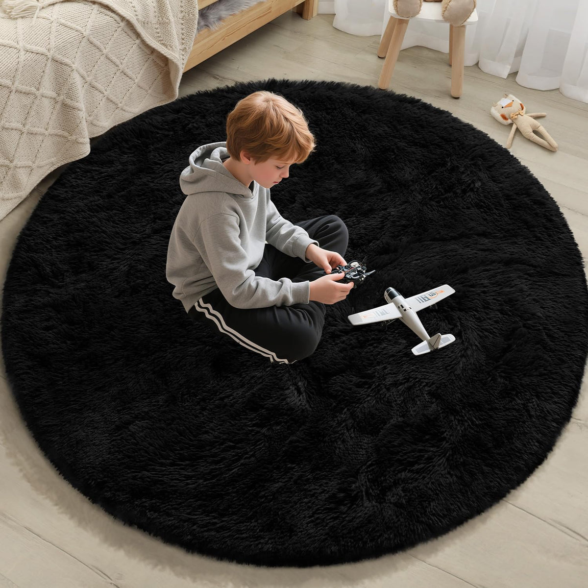 EVOIONOS Pink Round Rug for Bedroom, 4x4 Ft Fluffy Soft Circle Area Rugs for Living Room, Plush Shaggy Circular Carpet for Indoor Floor Bedside Girls Nursery, Machine-Washable Home Decor Aesthetic