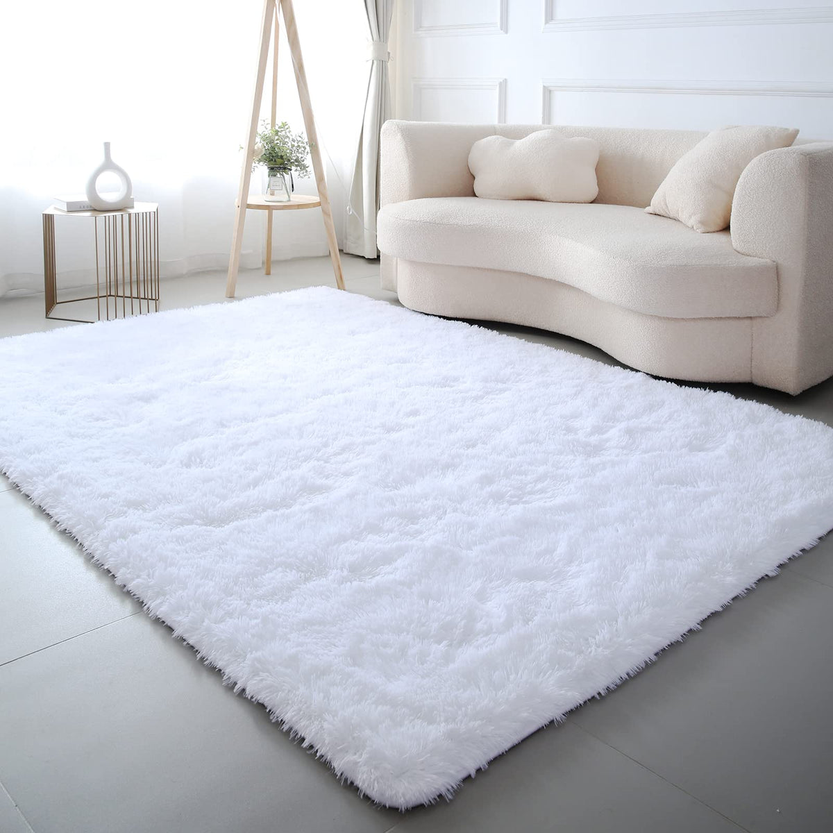 CAIYUECS White Fluffy Bedroom Rug 5x7 – Ultra Soft Shag Dorm Decor