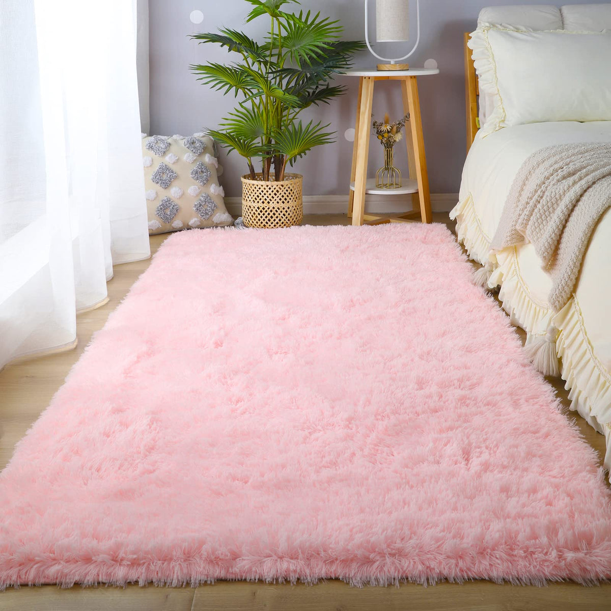 CAIYUECS White Fluffy Bedroom Rug 5x7 – Ultra Soft Shag Dorm Decor