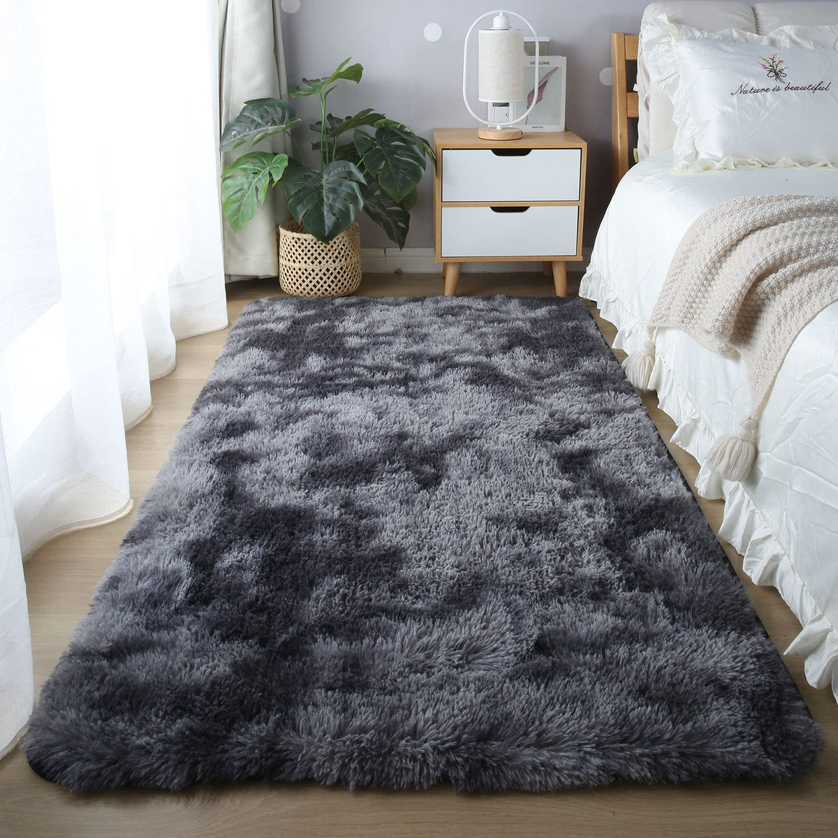 CAIYUECS White Fluffy Bedroom Rug 5x7 – Ultra Soft Shag Dorm Decor