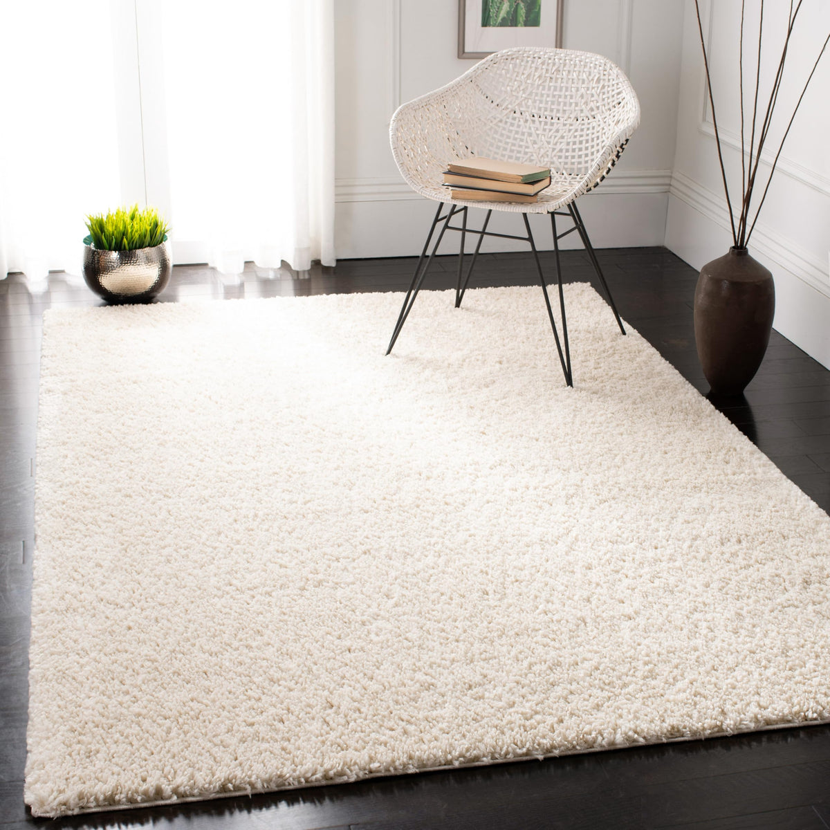 SAFAVIEH August Shag Rug 8'x10', Soft Plush Modern Ivory AUG900C