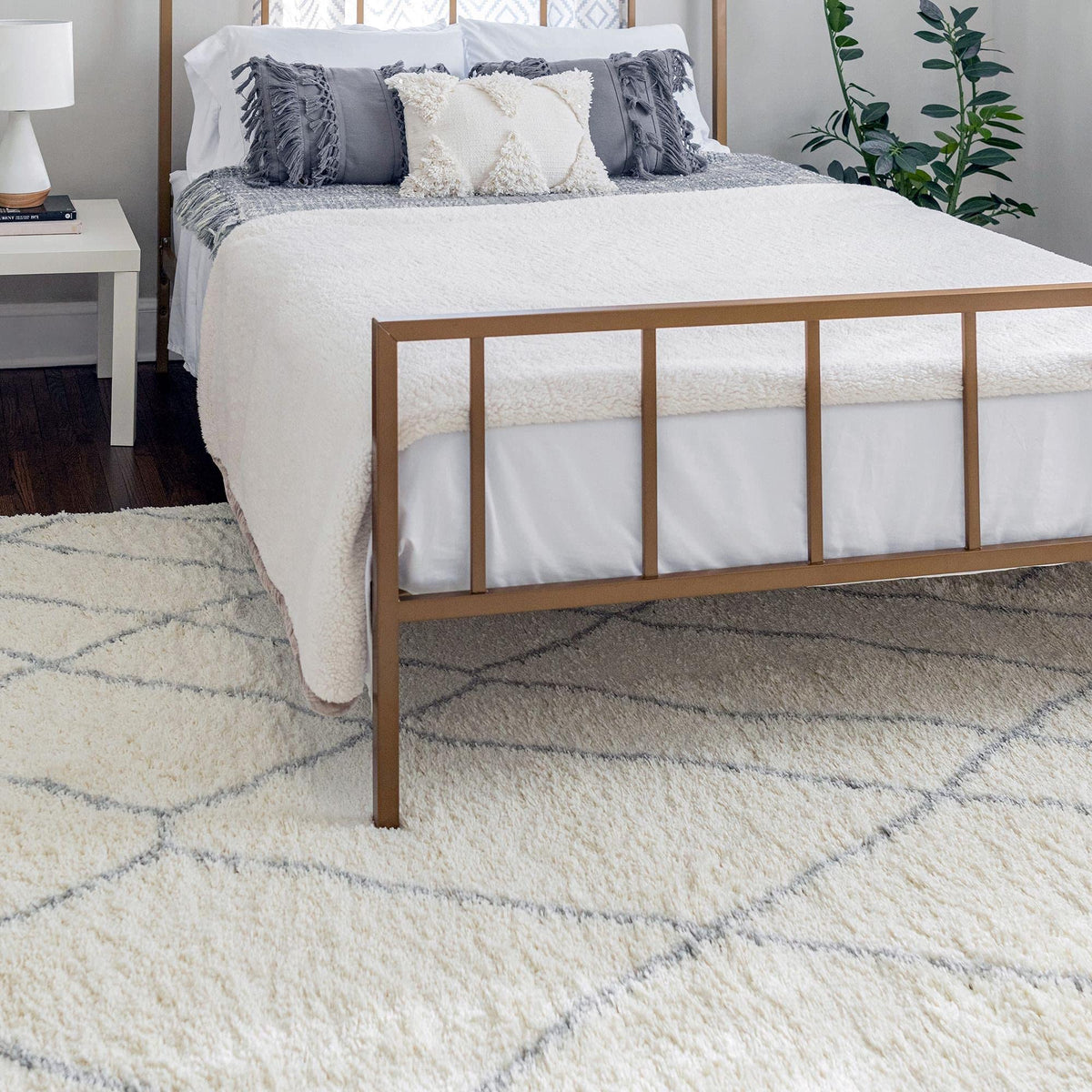 Rugs.com - Soft Touch Shag Rug – 6' 1 x 9' Sage Green Plush Shag Rug – Ultra Soft High Pile Area Rug for Bedroom, Living Room, and Home Office