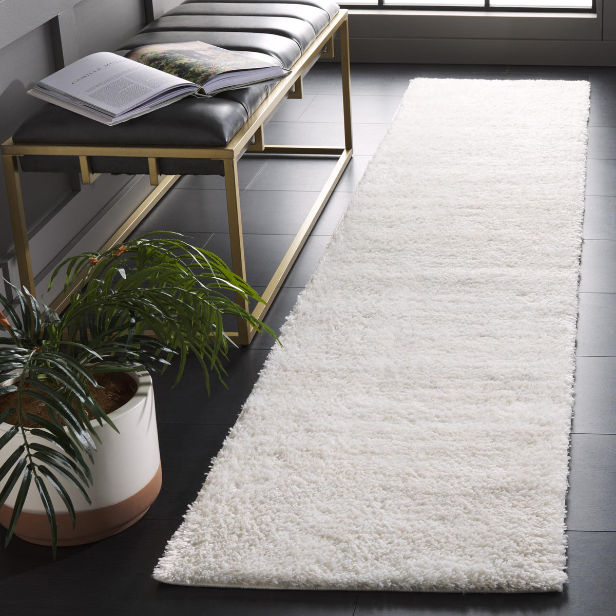 SAFAVIEH Area Rug 8x10 - Tahoe Shag Collection - Large - Blue & Ivory, Modern Design, Non-Shedding & Easy Cleaning, Plush Thick Pile, Ideal for Living Room, Bedroom, Dining Space (THO653M)