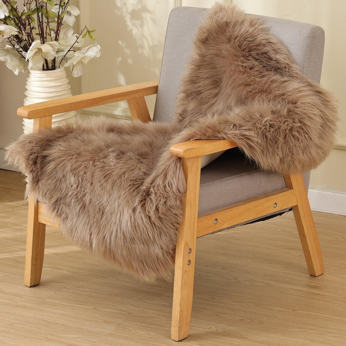 ORINOVA Beige Shag Faux Sheepskin Washable 4X6 Fur Rug for Living Room Bedroom Fluffy Furry Area Rug Rectangle Nursery Decor Rug