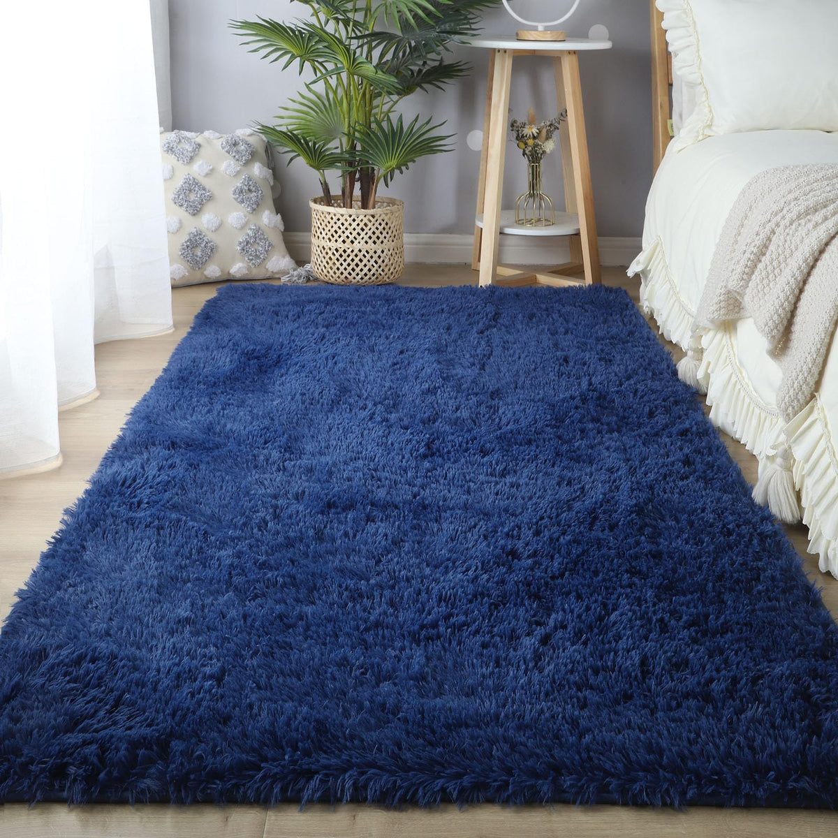 CAIYUECS White Fluffy Bedroom Rug 5x7 – Ultra Soft Shag Dorm Decor