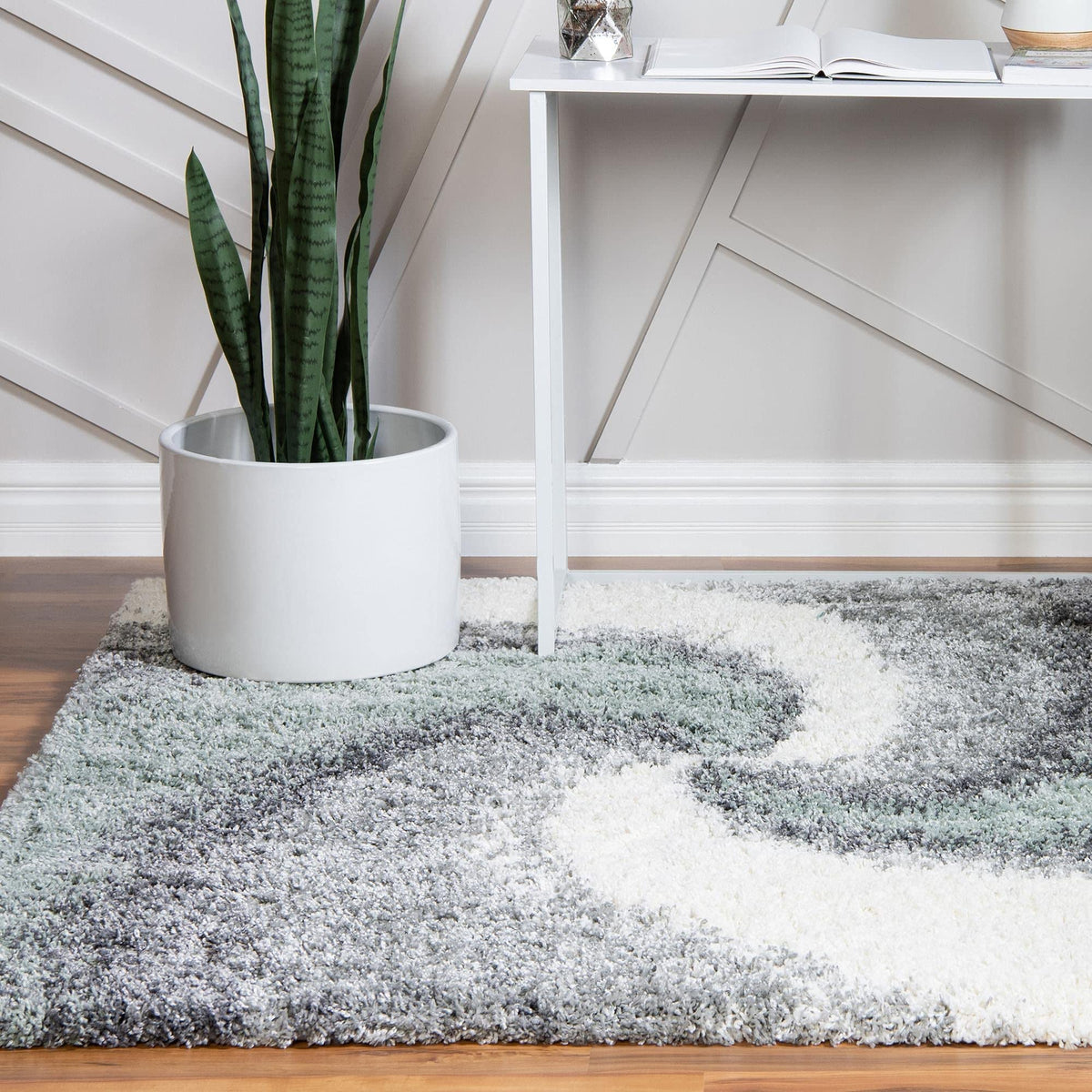 Rugs.com - Soft Touch Shag Rug – 4' 1 x 6' 1 Khaki Shag Rug – Plush Abstract Design for Bedrooms, Living Rooms, and Home Offices