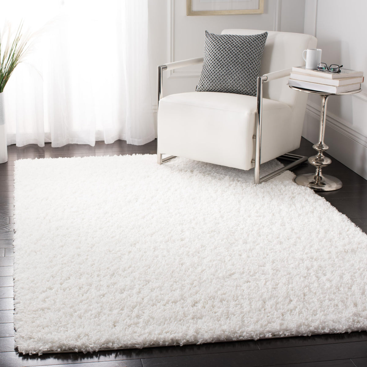 SAFAVIEH August Shag Rug 5'3"x7'6", Soft Plush Modern Ivory AUG200C