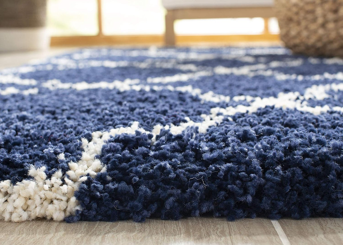 SAFAVIEH Hudson Shag Rug 9'x12', Soft Plush Modern Navy & Ivory SGH282C