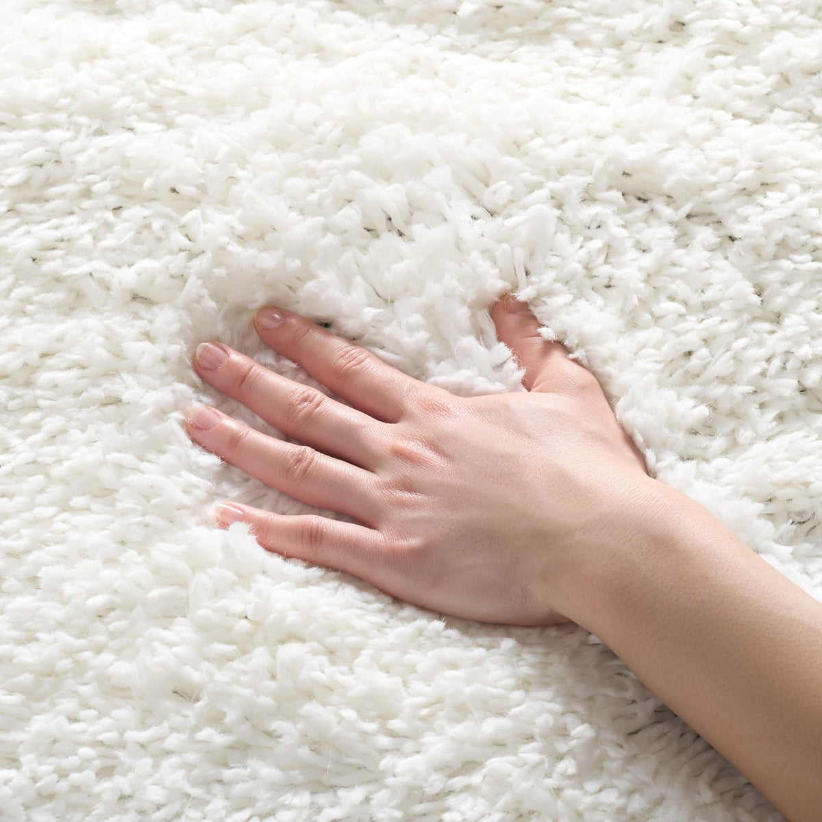 SAFAVIEH August Shag Rug 5'3"x7'6", Soft Plush Modern Ivory AUG200C