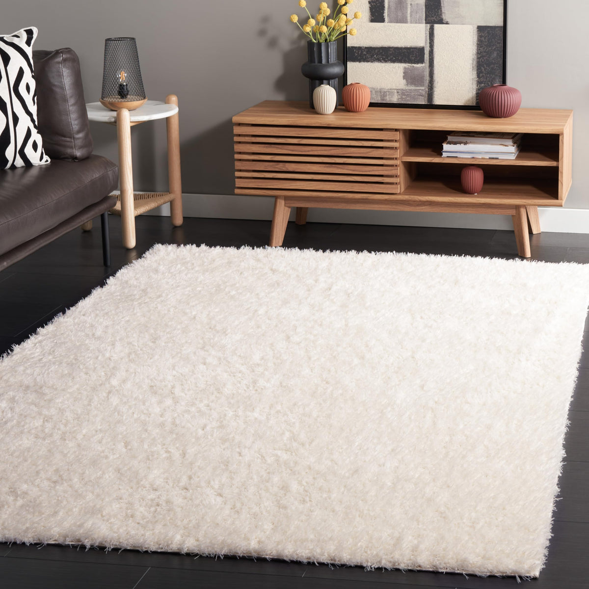 SAFAVIEH Lindsay Shag Collection Area Rug - 4' x 6', Green, Contemporary Design, Ideal for High Traffic Areas in Living Room, Bedroom & Dining Room (LNS560Y-4)