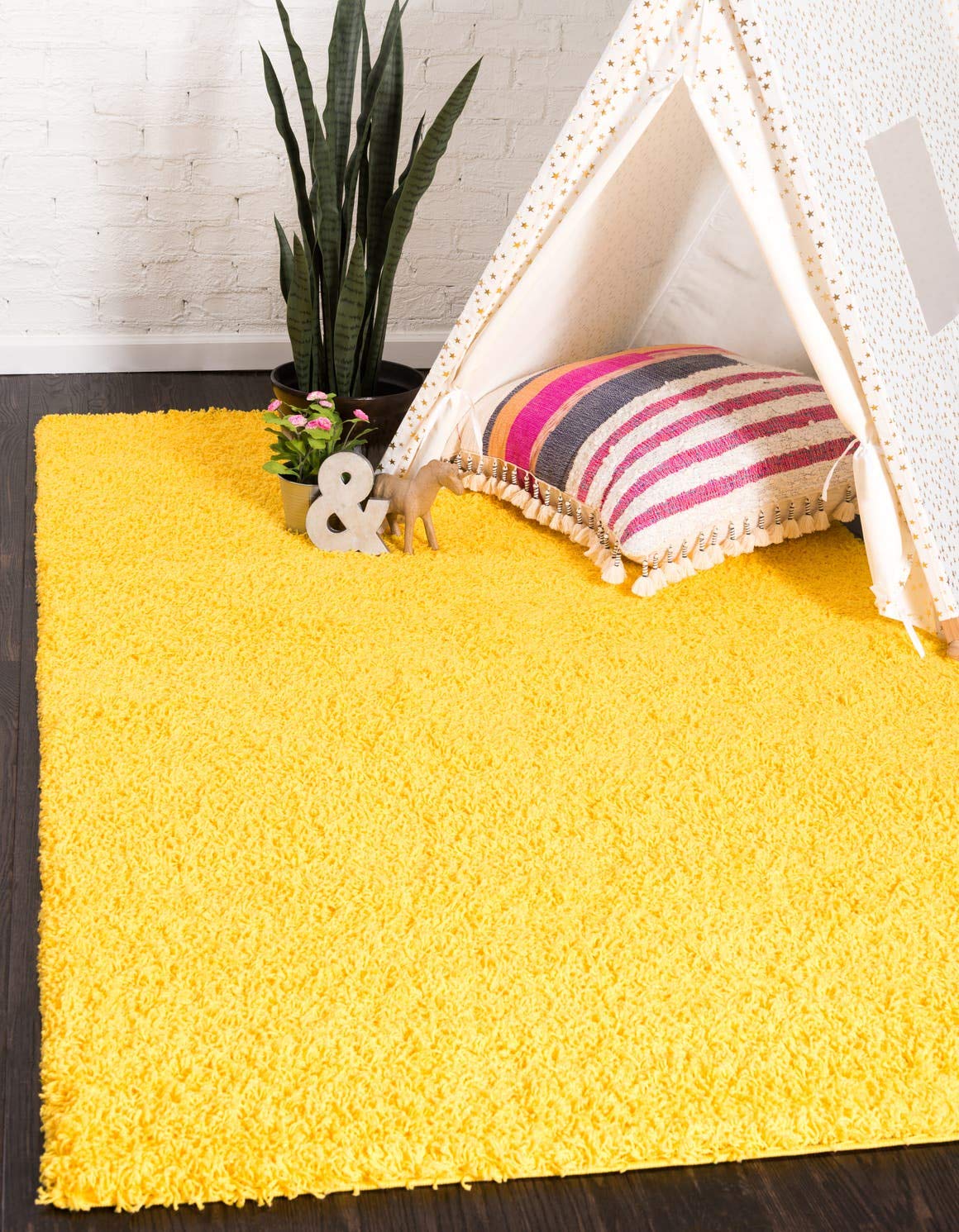 Unique Loom Solid Shag Collection Area Rug (8' x 10' Rectangle, Sandy Brown)