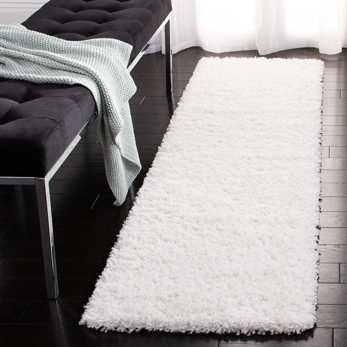 SAFAVIEH August Shag Rug 5'3"x7'6", Soft Plush Modern Ivory AUG200C
