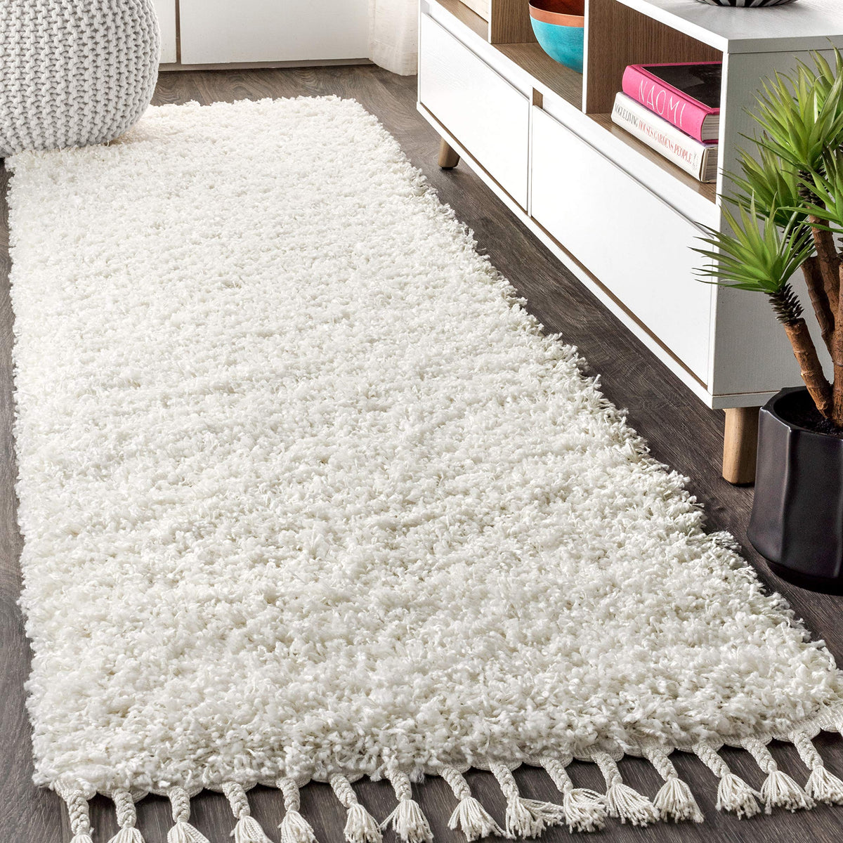 JONATHAN Y Mercer Shag Plush Tassel Cream Indoor Area Rug, 5x8, Contemporary, Modern, Easy-Cleaning for Living Room, Bedroom, Kitchen, Pet Friendly, Non-Shedding (MCR100D-5)
