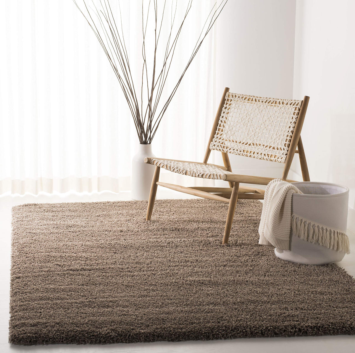 SAFAVIEH Area Rug 8x10 - California Shag Collection - Large - Beige, Non-Shedding & Easy to Clean, Ultra Plush Thick Pile, Ideal for Living Room, Bedroom, Dining Space (SG151-1313)