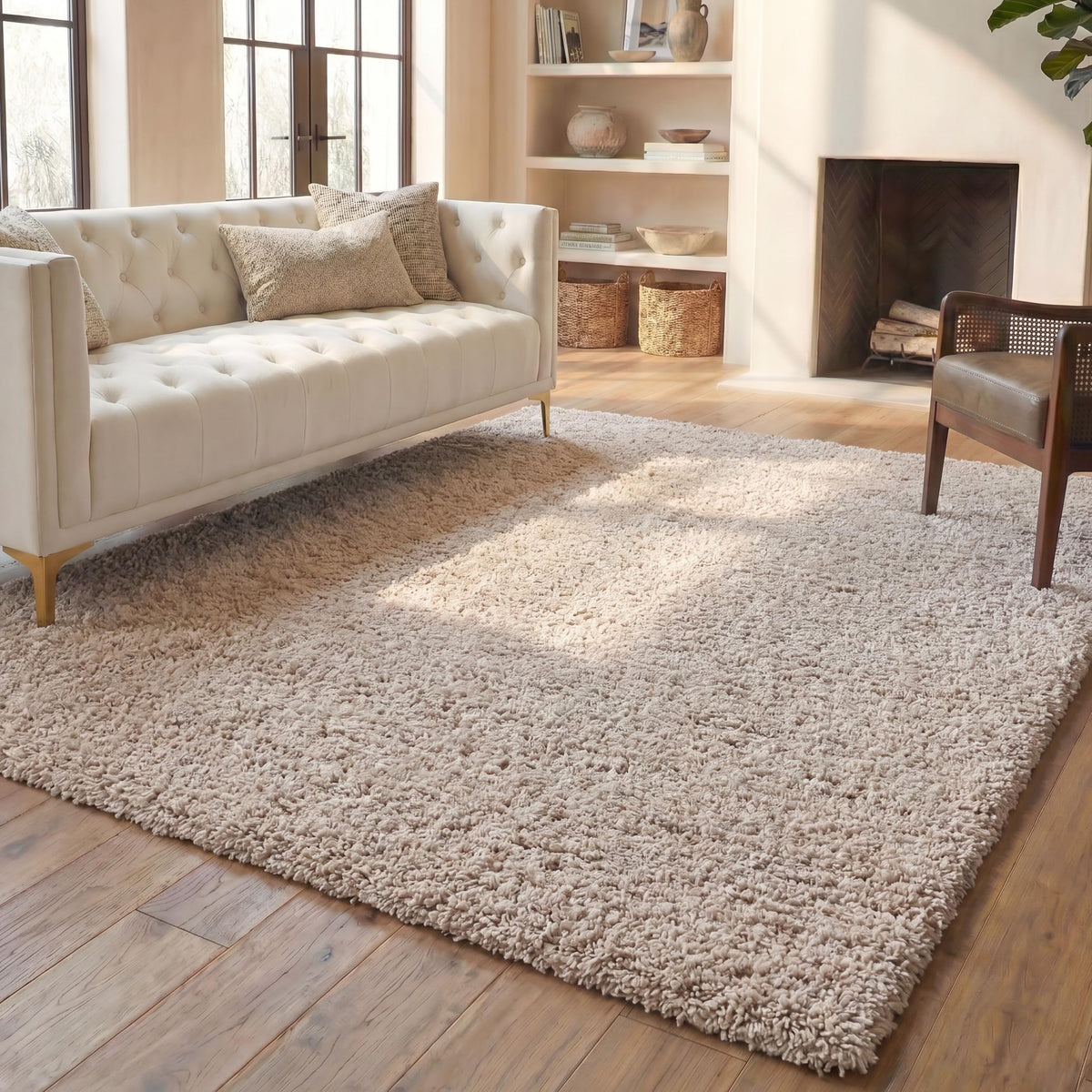 SAFAVIEH Lindsay Shag Collection Area Rug - 4' x 6', Green, Contemporary Design, Ideal for High Traffic Areas in Living Room, Bedroom & Dining Room (LNS560Y-4)