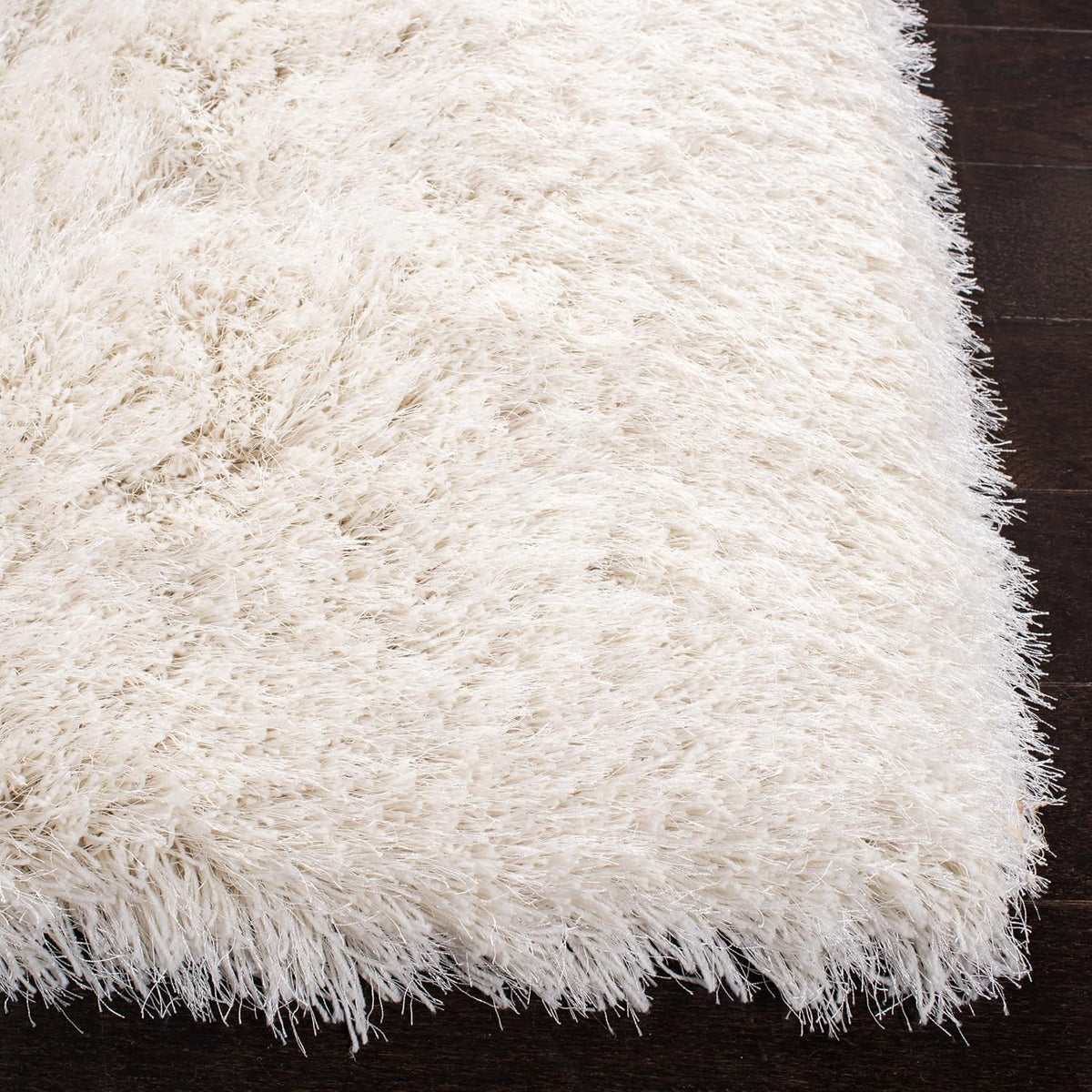 SAFAVIEH Venice Shag Collection Area Rug - 7'6" x 9'6", Pearl, Handmade Glam, 3-inch Thick Ideal for High Traffic Areas in Living Room, Bedroom (SG256P)