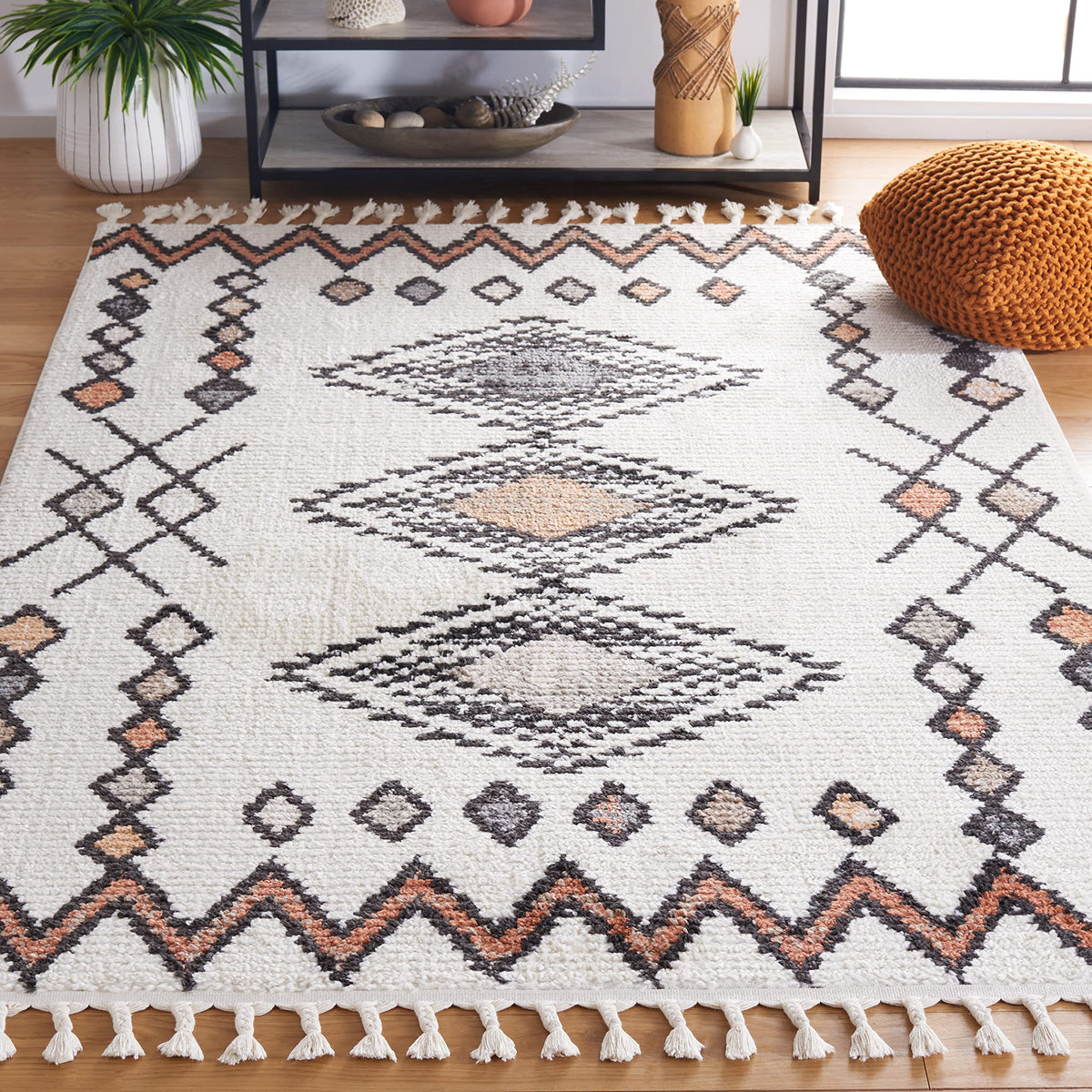 SAFAVIEH Jericho Shag Collection Area Rug - 6' x 9', Black & Rust, Non-Shedding & Easy Care, 1.2-inch Thick, Ideal for the Living Room, Dining Room, Bedroom (JER100Z-6)