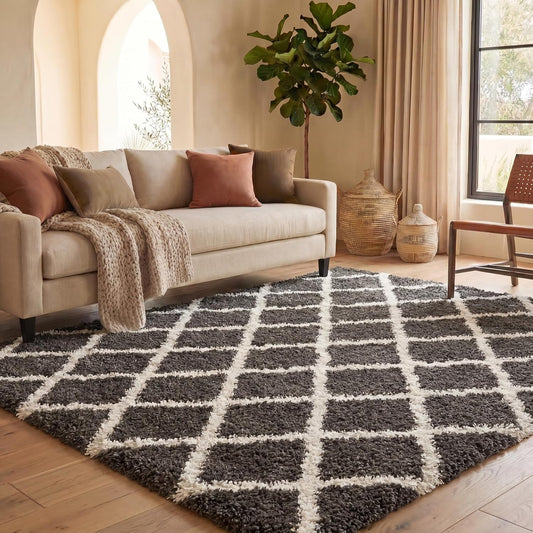 SAFAVIEH Area Rug 8x10 - Dallas Shag Collection - Large - Dark Grey & Ivory, Trellis Pattern, Non-Shedding & Easy Cleaning, Plush Thick Pile, Ideal for Living Room, Bedroom, Dining Space (SGDS258A)