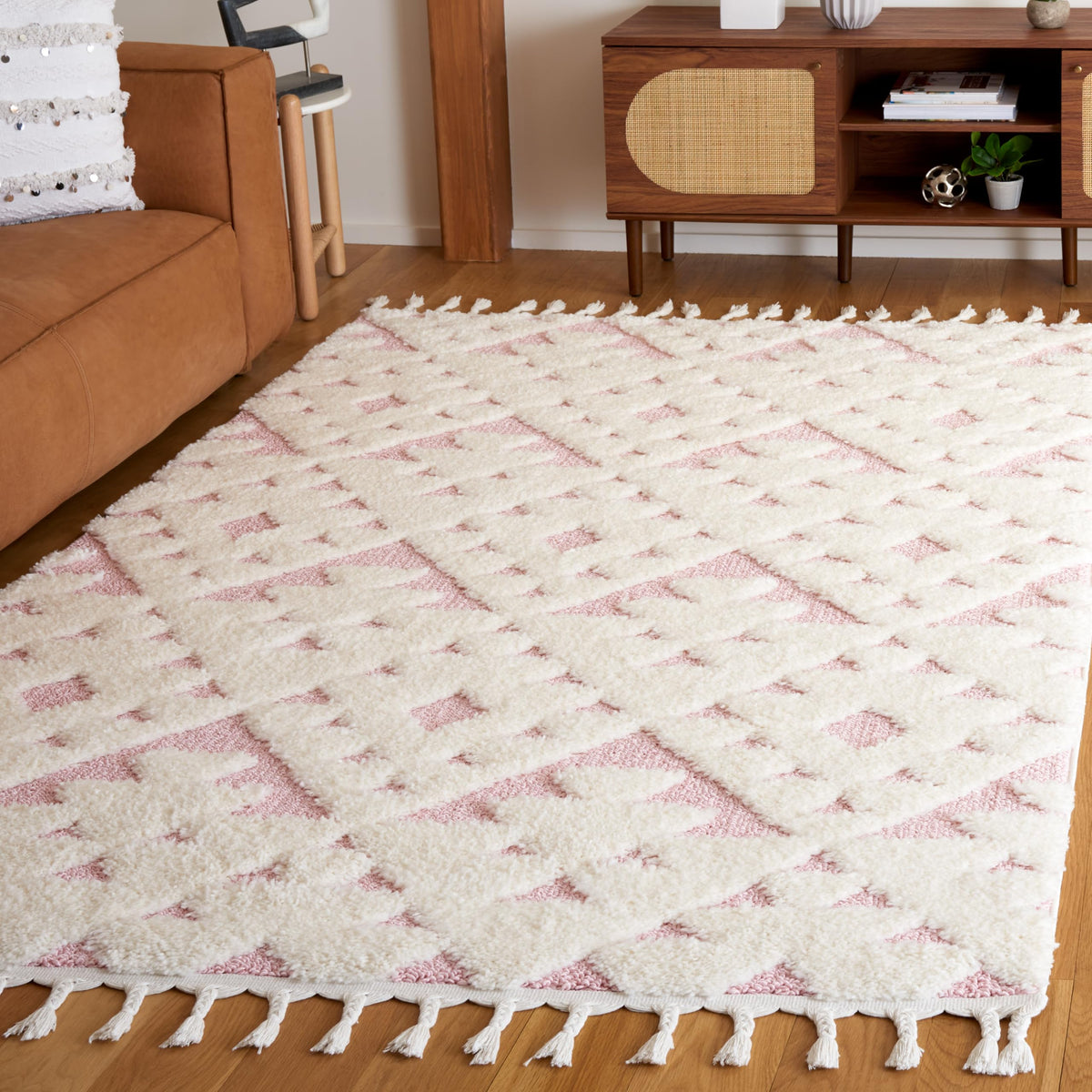 SAFAVIEH Moroccan Tassel Shag Rug 5'3"x7'6", Ivory & Brick Rust MTS688P