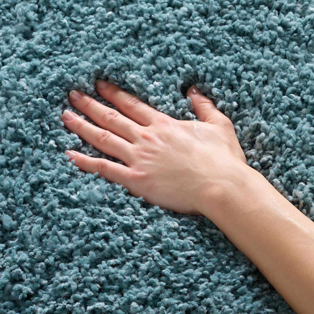SAFAVIEH Area Rug 8x10 - California Shag Collection - Large - Beige, Non-Shedding & Easy to Clean, Ultra Plush Thick Pile, Ideal for Living Room, Bedroom, Dining Space (SG151-1313)