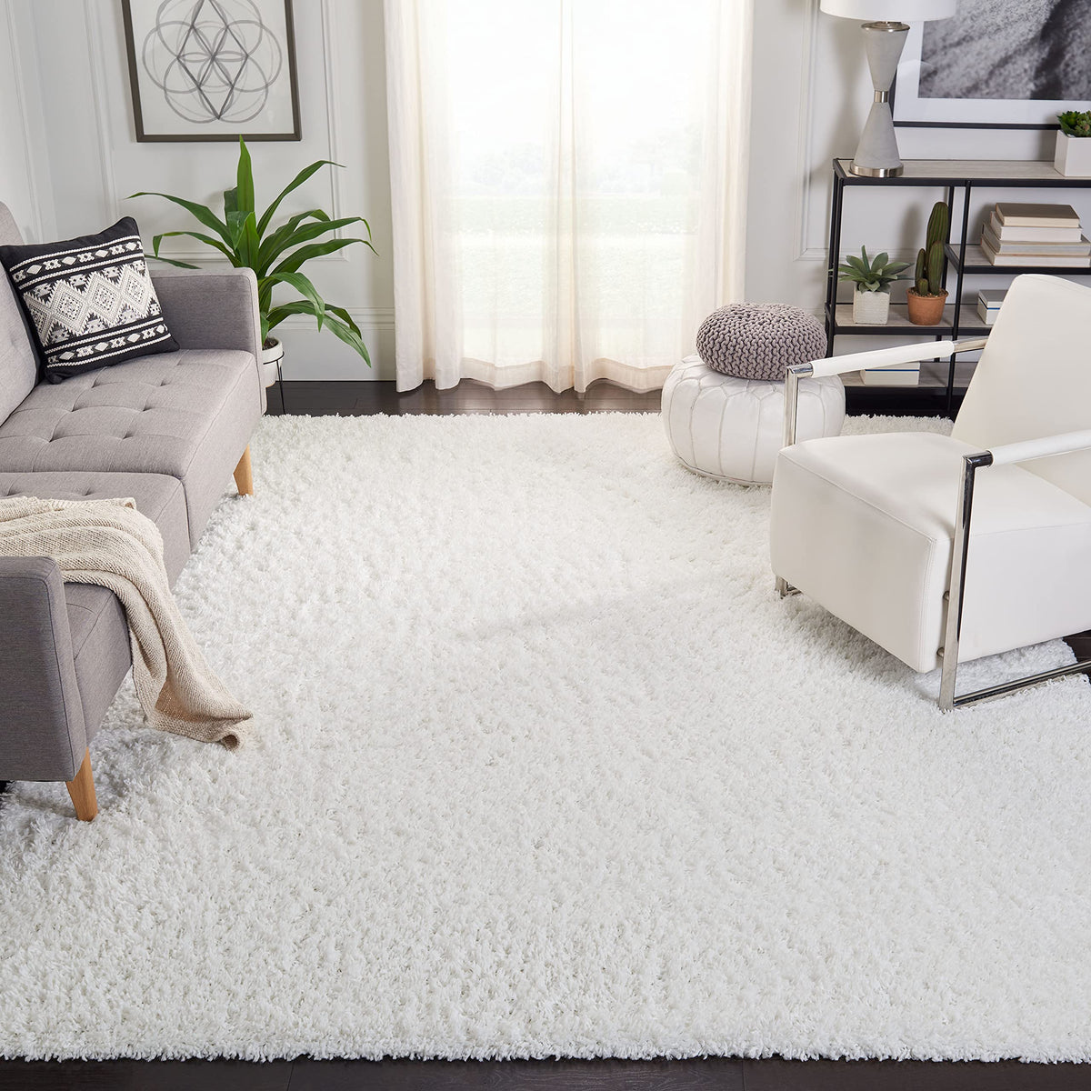SAFAVIEH August Shag Rug 5'3"x7'6", Soft Plush Modern Ivory AUG200C