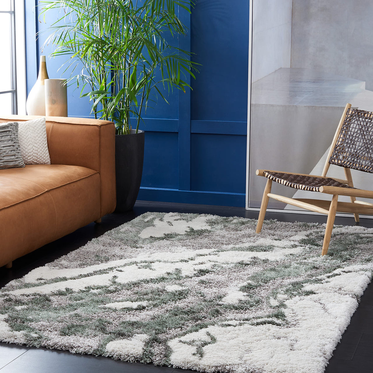SAFAVIEH Horizon Shag Rug 4'x6', Soft Plush Modern Grey & Blue HZN890G