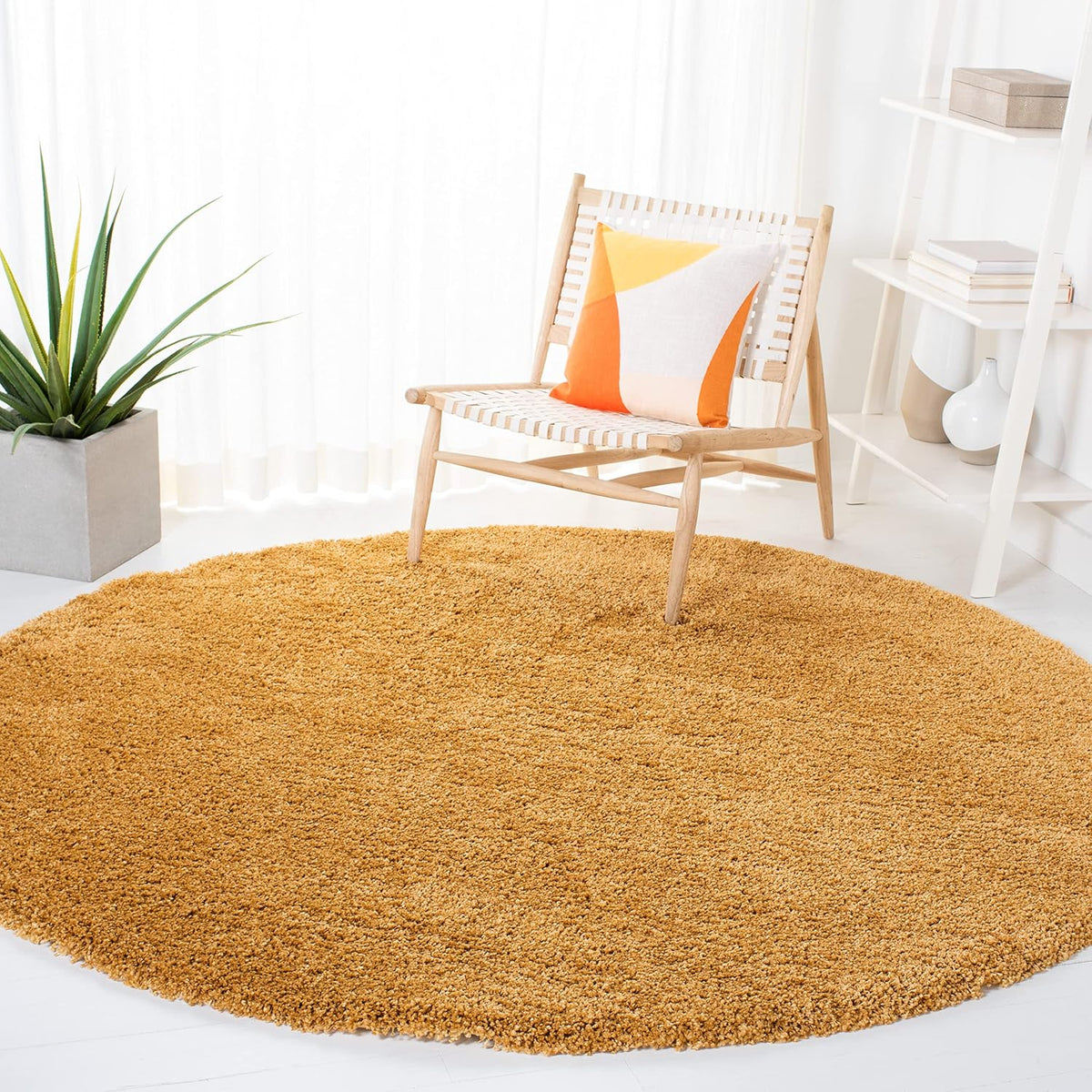 SAFAVIEH Hudson Shag Round Rug 4', Plush Gold SGH220D