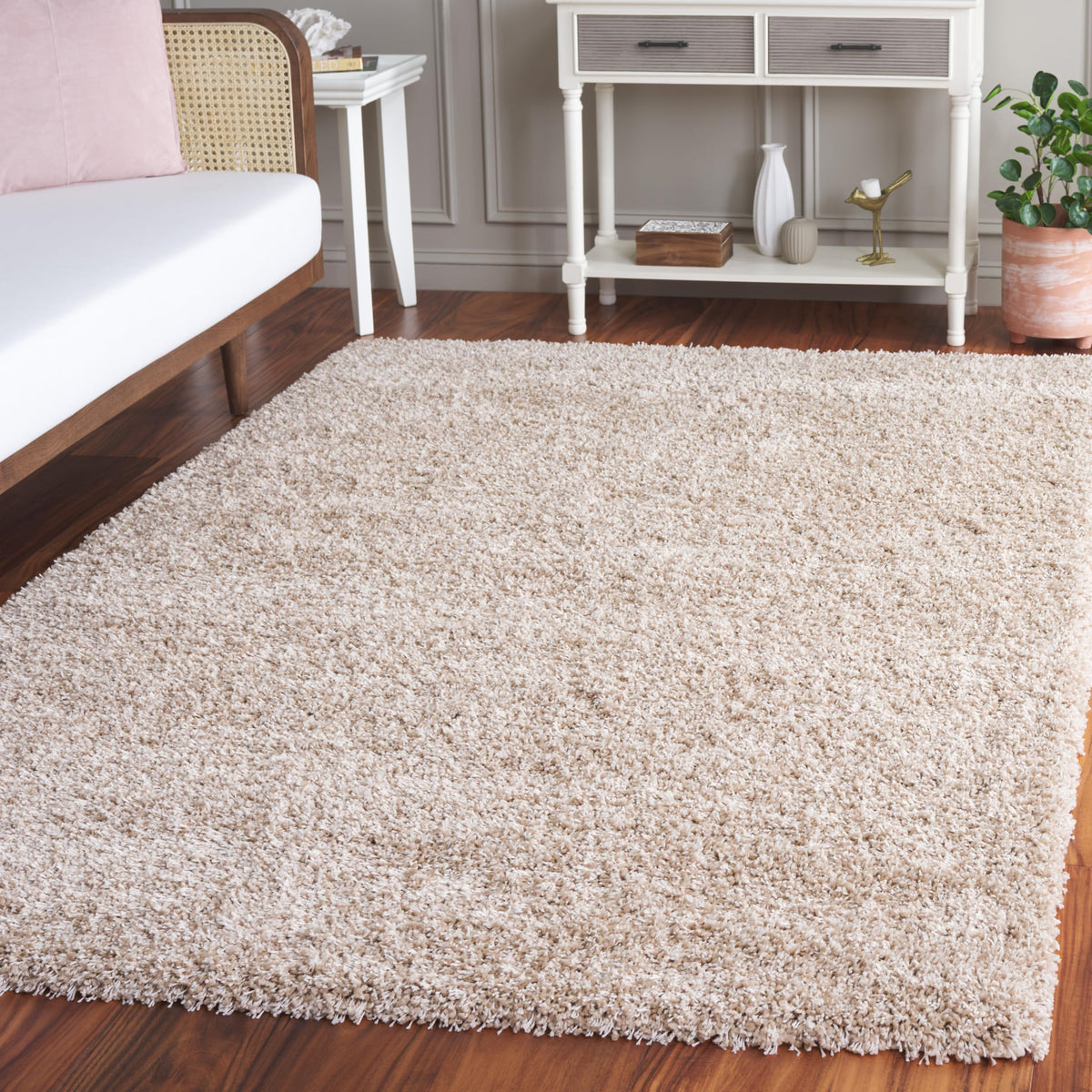 SAFAVIEH Area Rug 8x10 - California Shag Collection - Large - Beige, Non-Shedding & Easy to Clean, Ultra Plush Thick Pile, Ideal for Living Room, Bedroom, Dining Space (SG151-1313)