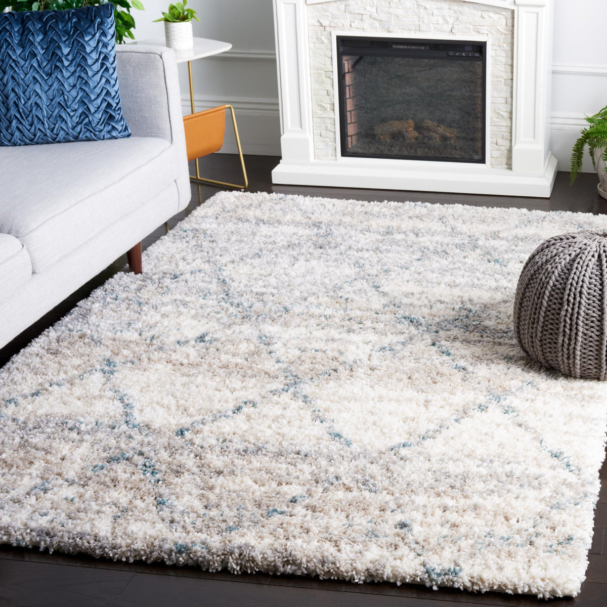 SAFAVIEH Area Rug 8x10 - Fontana Shag Collection - Large - Pink & Ivory, Modern Design, Non-Shedding & Easy Cleaning, Ultra Plush Thick Pile, Ideal for Living Room, Bedroom, Dining Space (FNT886U)