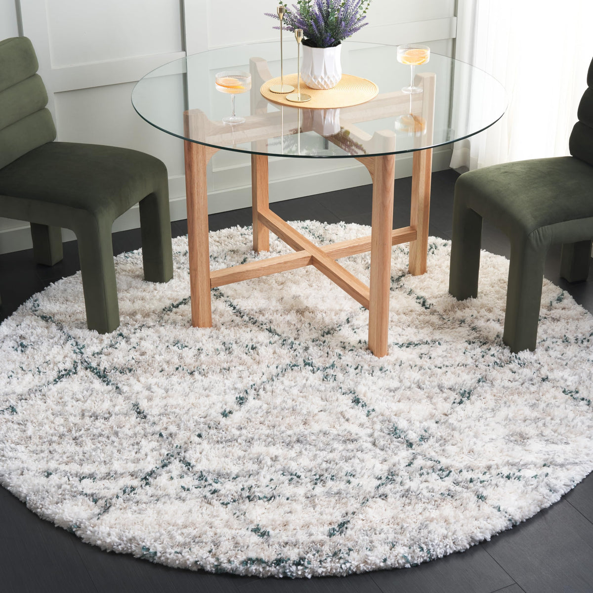 SAFAVIEH Area Rug 8x10 - Fontana Shag Collection - Large - Pink & Ivory, Modern Design, Non-Shedding & Easy Cleaning, Ultra Plush Thick Pile, Ideal for Living Room, Bedroom, Dining Space (FNT886U)