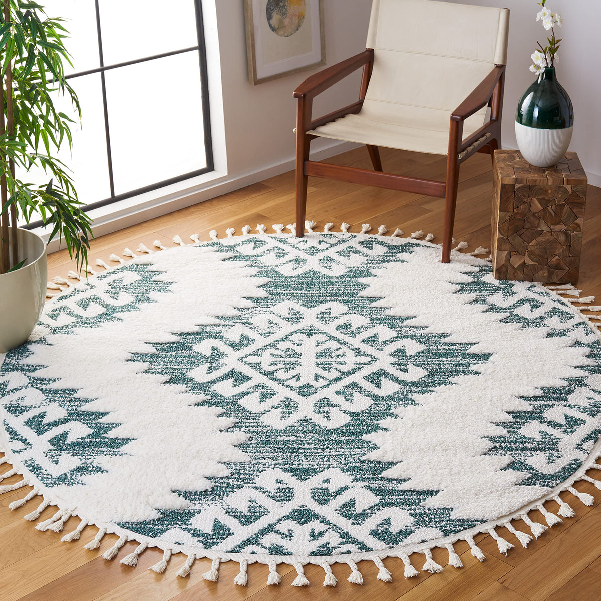 SAFAVIEH Moroccan Tassel Shag Rug 10'x14', Soft Plush Ivory & Brown MTS652A
