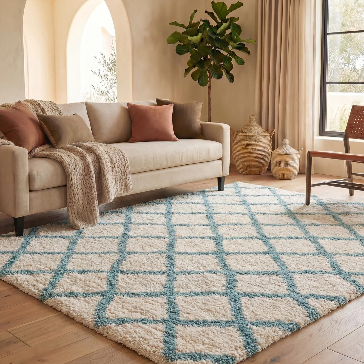 SAFAVIEH Area Rug 8x10 - Dallas Shag Collection - Large - Dark Grey & Ivory, Trellis Pattern, Non-Shedding & Easy Cleaning, Plush Thick Pile, Ideal for Living Room, Bedroom, Dining Space (SGDS258A)