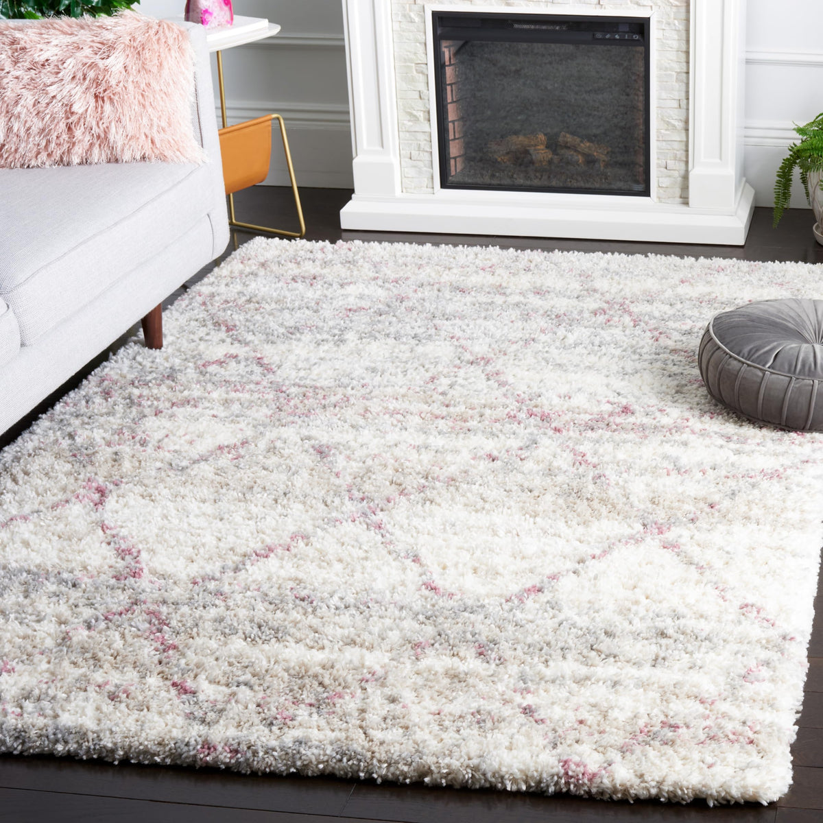SAFAVIEH Area Rug 8x10 - Fontana Shag Collection - Large - Pink & Ivory, Modern Design, Non-Shedding & Easy Cleaning, Ultra Plush Thick Pile, Ideal for Living Room, Bedroom, Dining Space (FNT886U)