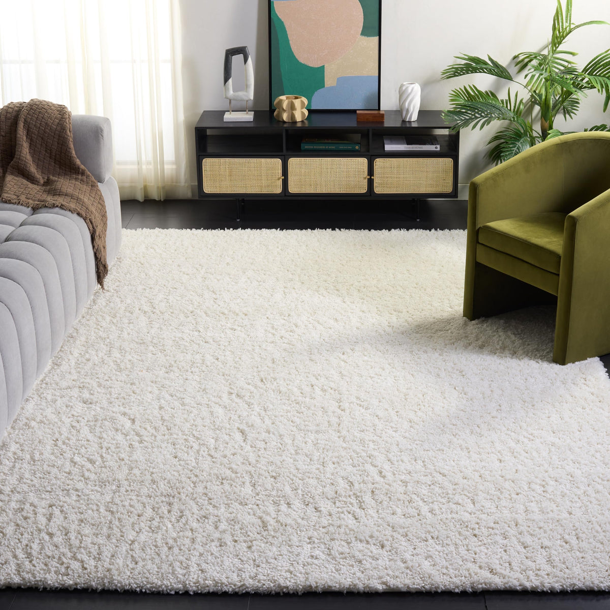 SAFAVIEH August Shag Rug 5'3"x7'6", Soft Plush Modern Ivory AUG200C