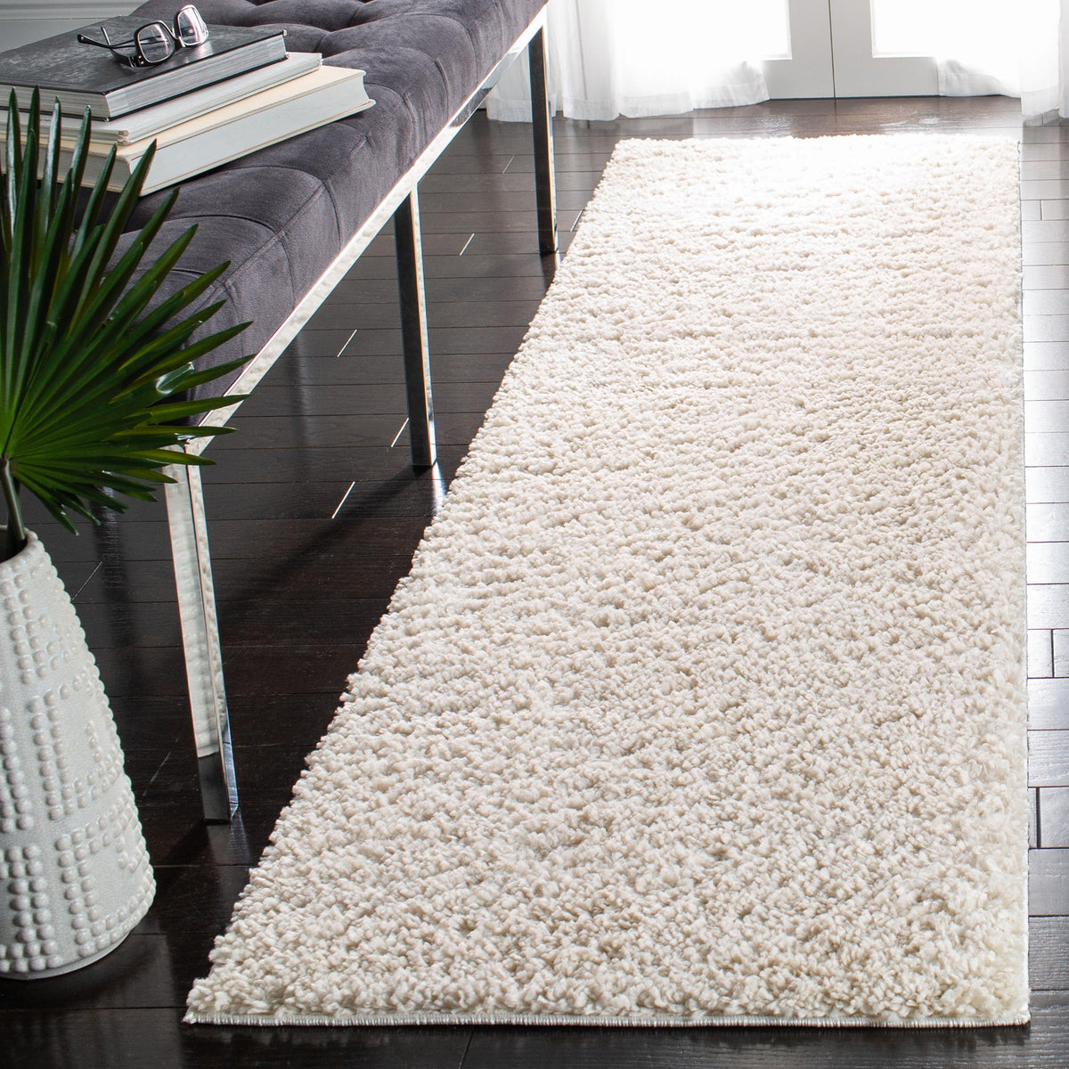 SAFAVIEH August Shag Rug 8'x10', Soft Plush Modern Ivory AUG900C