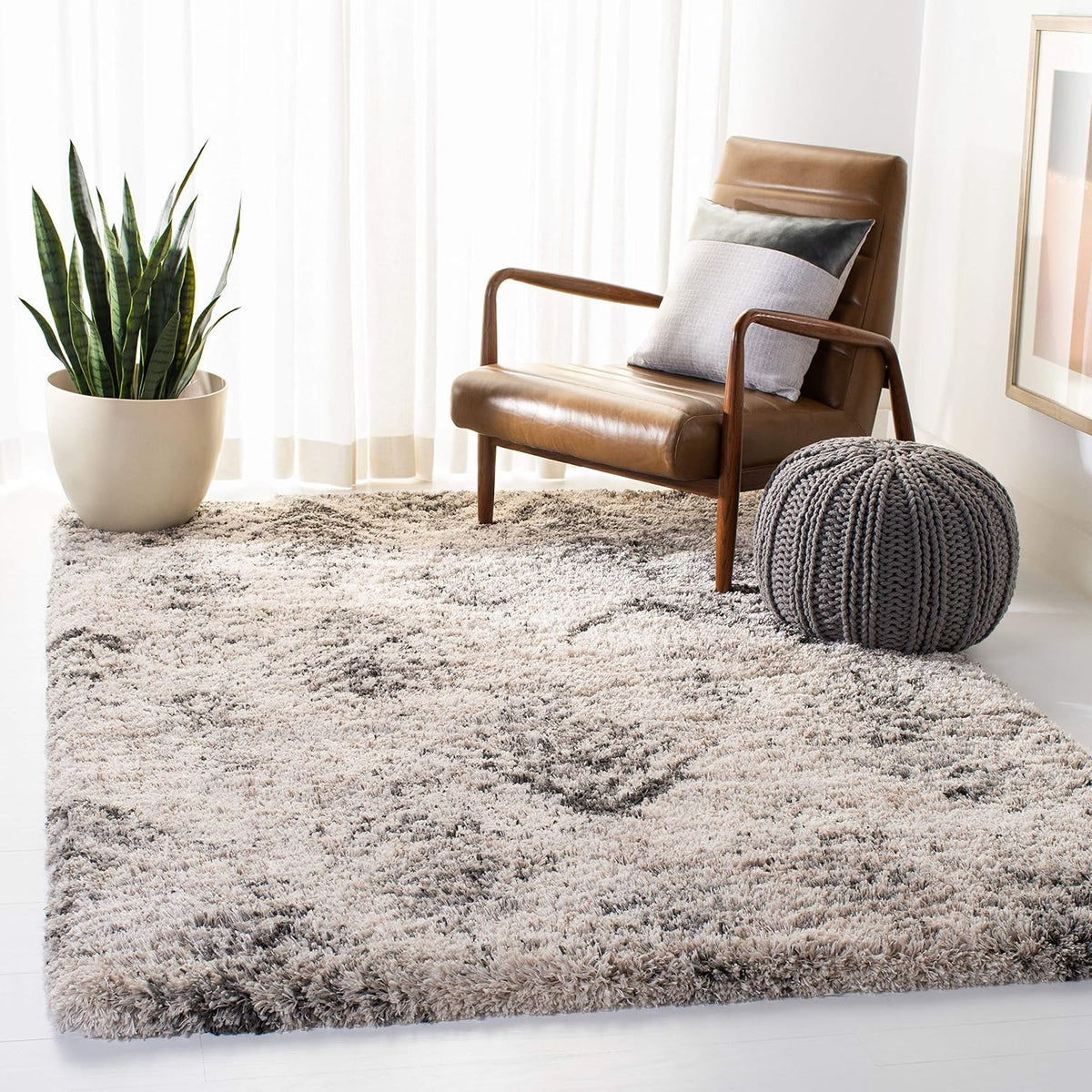 SAFAVIEH Area Rug 8x10 - Iceland Shag Collection - Large - Cream & Grey, Modern Design, Non-Shedding & Easy Cleaning, Ultra Plush Thick Pile, Ideal for Living Room, Bedroom, Dining Space (ISG514A)
