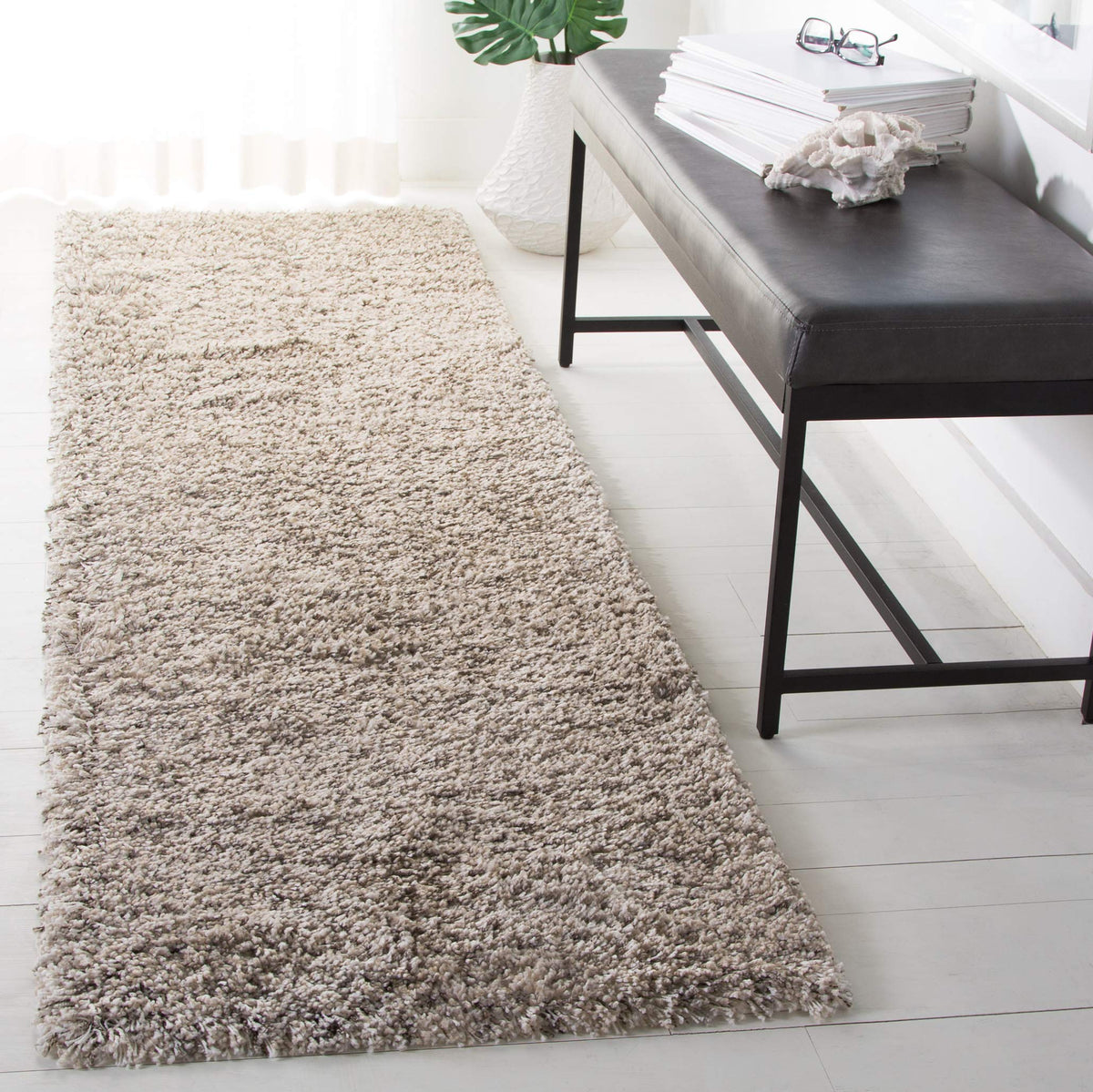 SAFAVIEH Hudson Shag Rug 11x15, Plush Chevron X-Large Ivory & Grey SGH330A