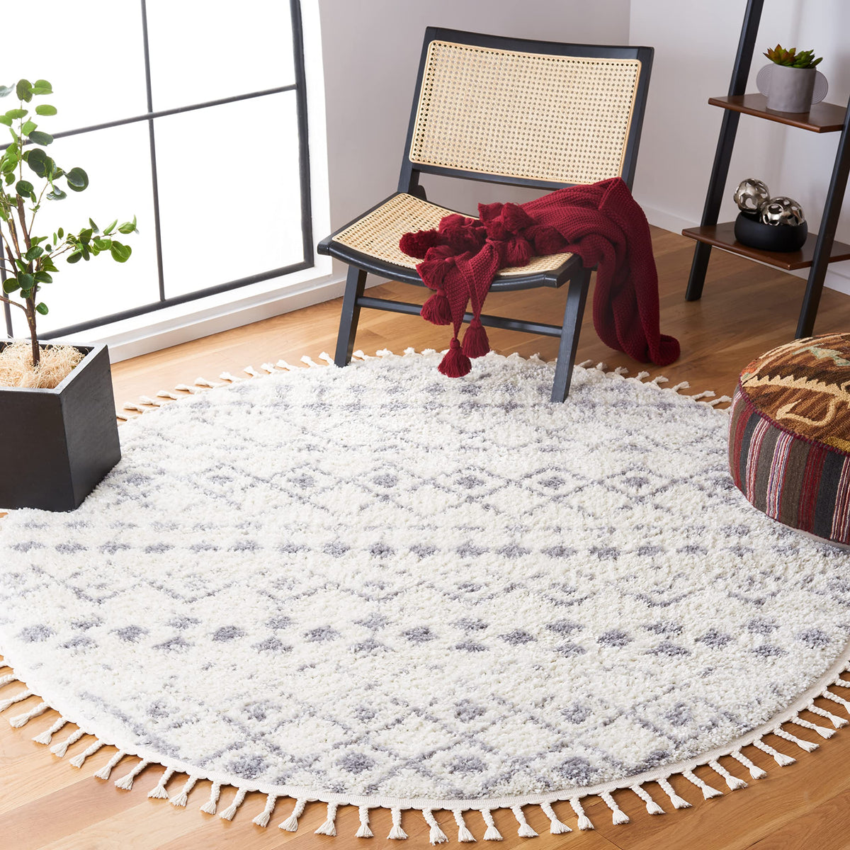 SAFAVIEH Area Rug 8x10 - Berber Fringe Shag Collection - Large - Cream & Dark Grey, Moroccan Design, Non-Shedding & Easy Cleaning, Thick Pile, Ideal for Living Room, Bedroom, Dining Space (BFG516A)