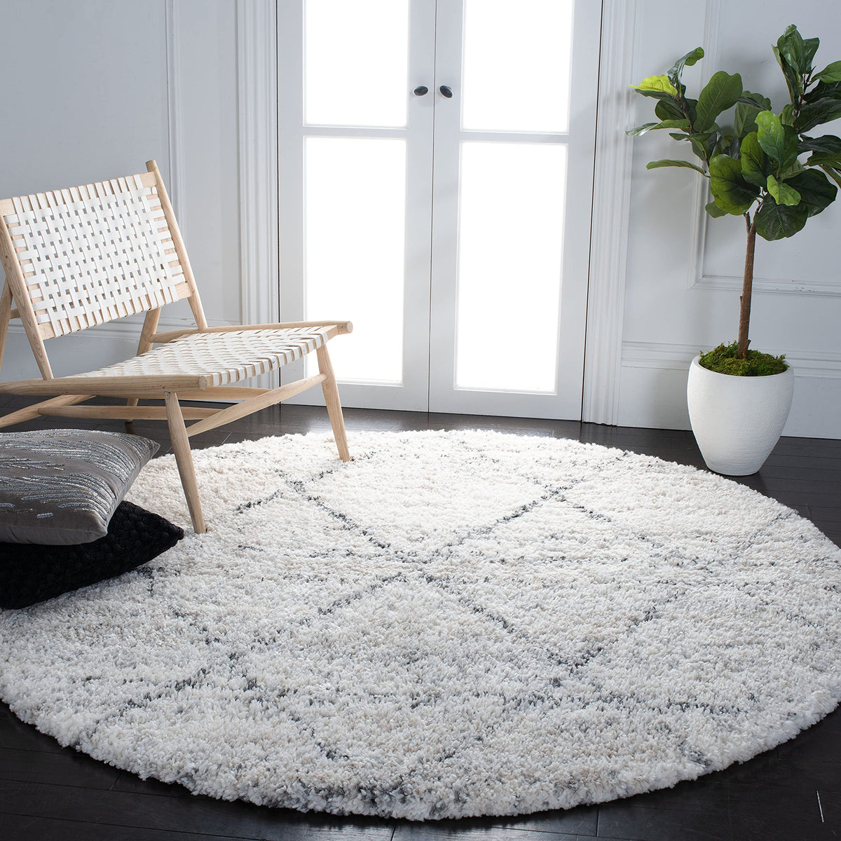 SAFAVIEH Area Rug 8x10 - Fontana Shag Collection - Large - Pink & Ivory, Modern Design, Non-Shedding & Easy Cleaning, Ultra Plush Thick Pile, Ideal for Living Room, Bedroom, Dining Space (FNT886U)