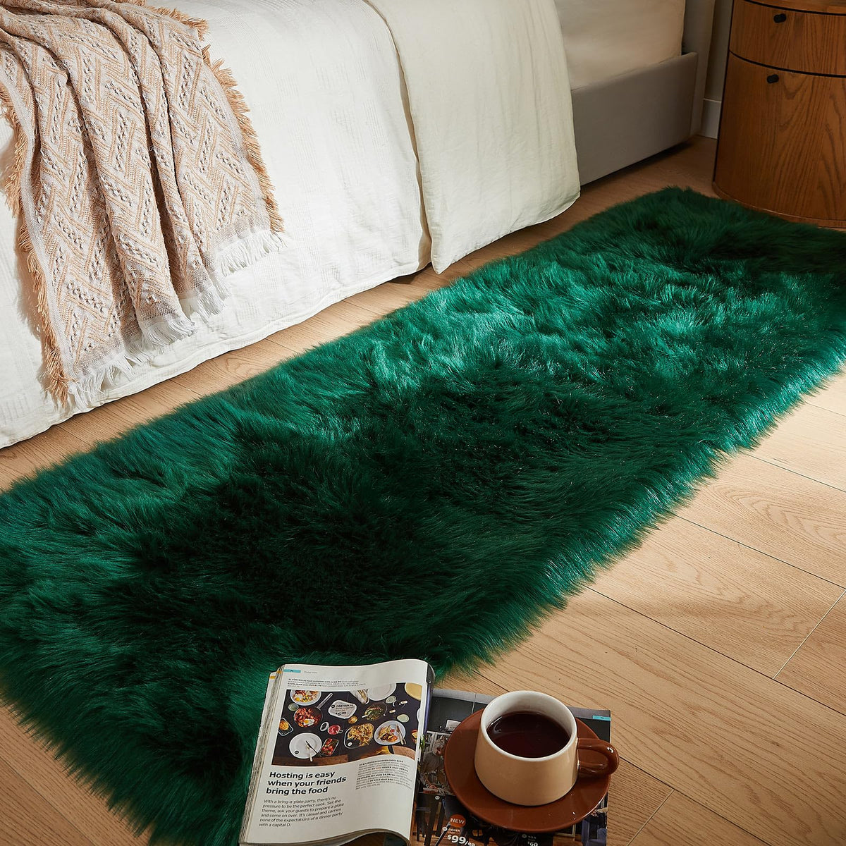 AMTOVO Faux Sheepskin Rug, Beige Ultra Soft Fluffy Shag Area Rug, 2 x 6 ft Faux Fur Rug for Bedroom Sofa Throw Cushion Room Decor, Sheepskin