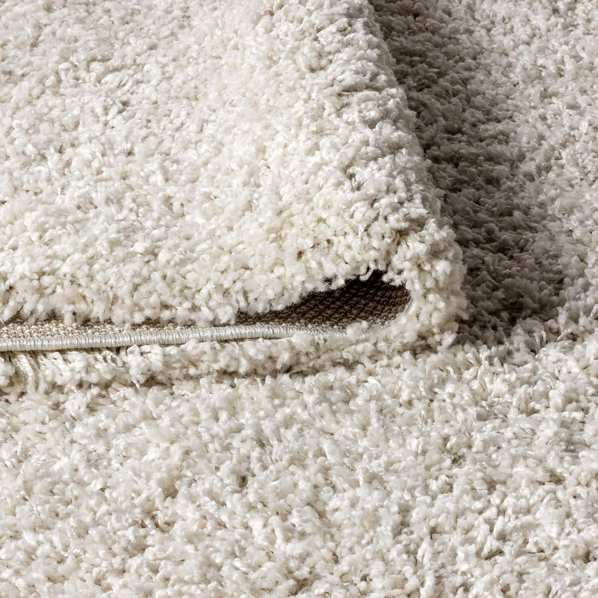 JONATHAN Y Mercer Shag Plush Cream Indoor Area Rug, 4x6, Contemporary, Modern, Easy-Cleaning for Living Room, Bedroom, Kitchen, Pet Friendly, Non-Shedding (MCR106D-4)