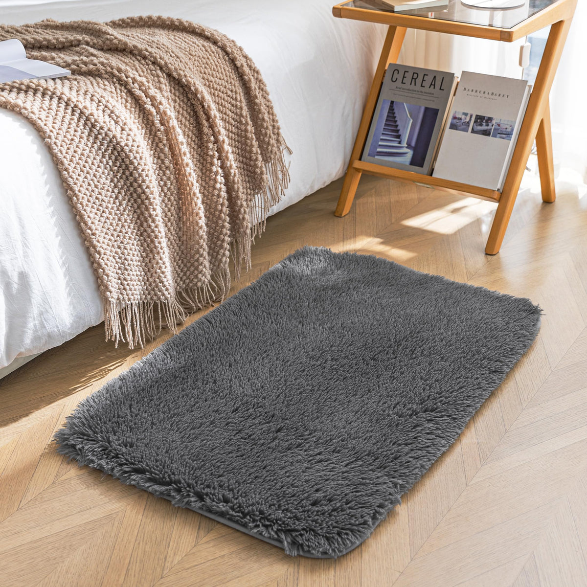 Amazon Basics Fluffy Washable Area Rug, Shaggy Carpet for Living Room, Bedroom, 5' W × 7' L, Pink