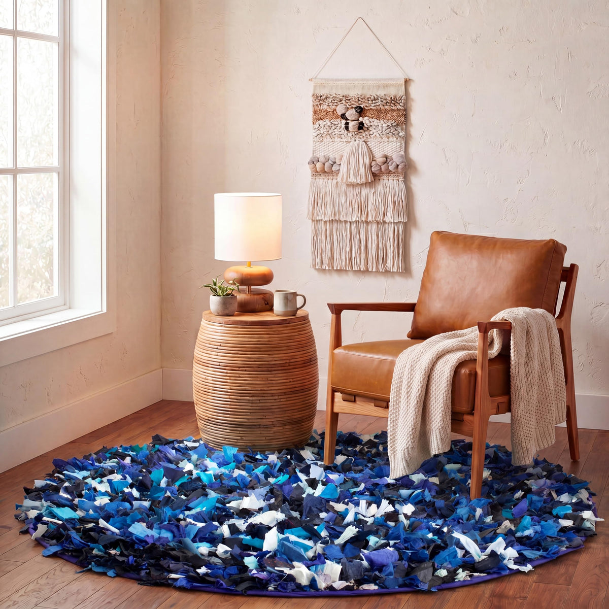 SAFAVIEH Rio Shag Collection Area Rug - 5' x 8', Creme, Handmade Decorative, 3.5-inch Thick Ideal for High Traffic Areas in Living Room, Bedroom (SG951W)