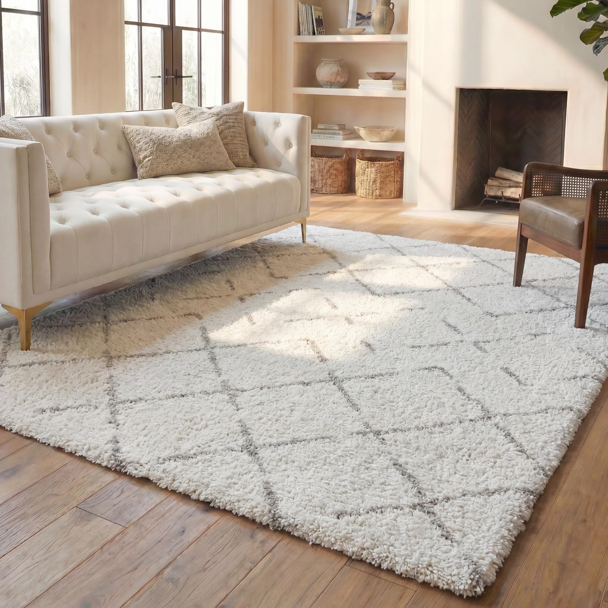 SAFAVIEH Arizona Shag Rug 5'1"x7'6", Soft Plush Ivory & Beige ASG743A