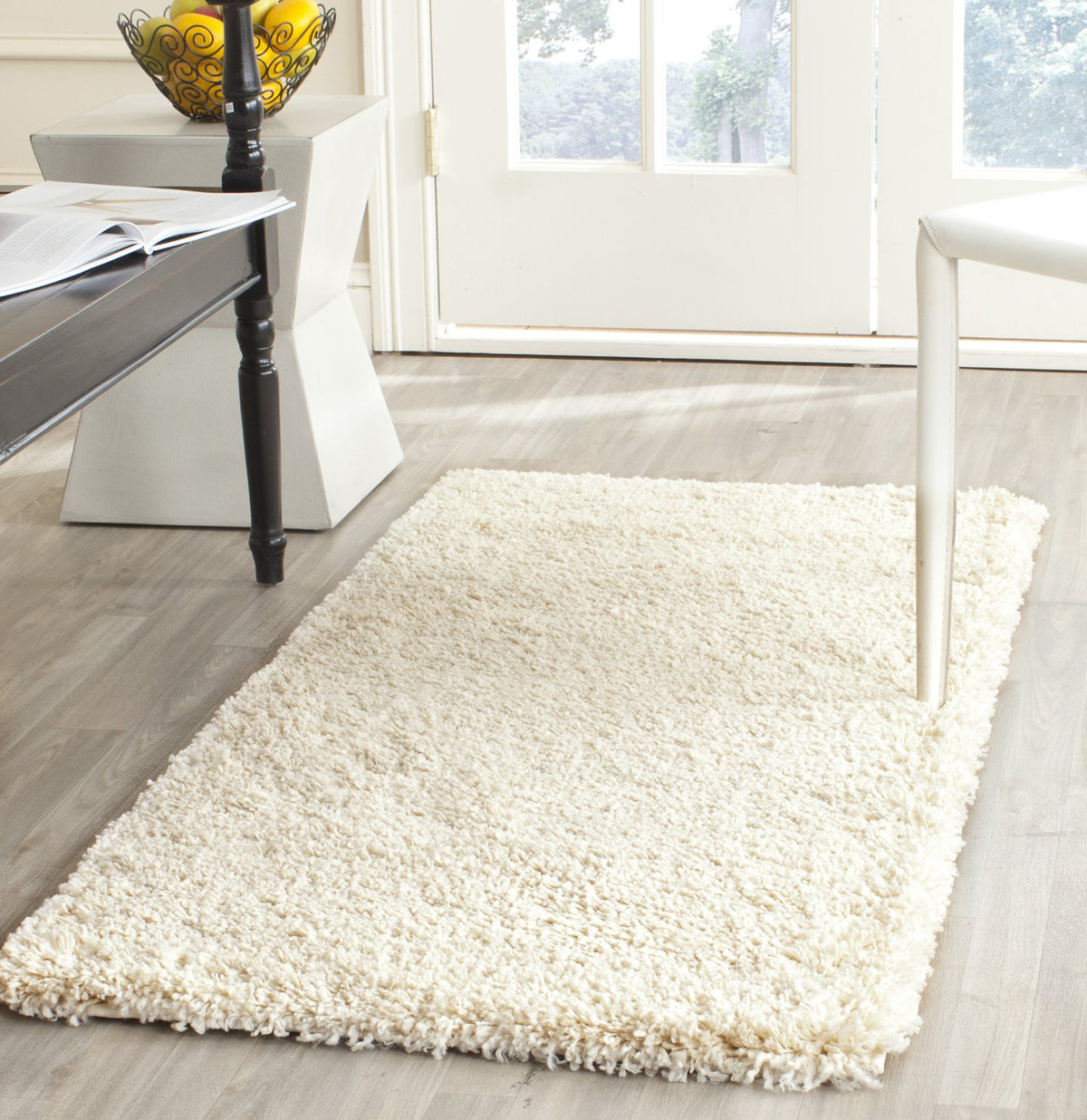 SAFAVIEH Area Rug 8x10 - California Shag Collection - Large - Beige, Non-Shedding & Easy to Clean, Ultra Plush Thick Pile, Ideal for Living Room, Bedroom, Dining Space (SG151-1313)