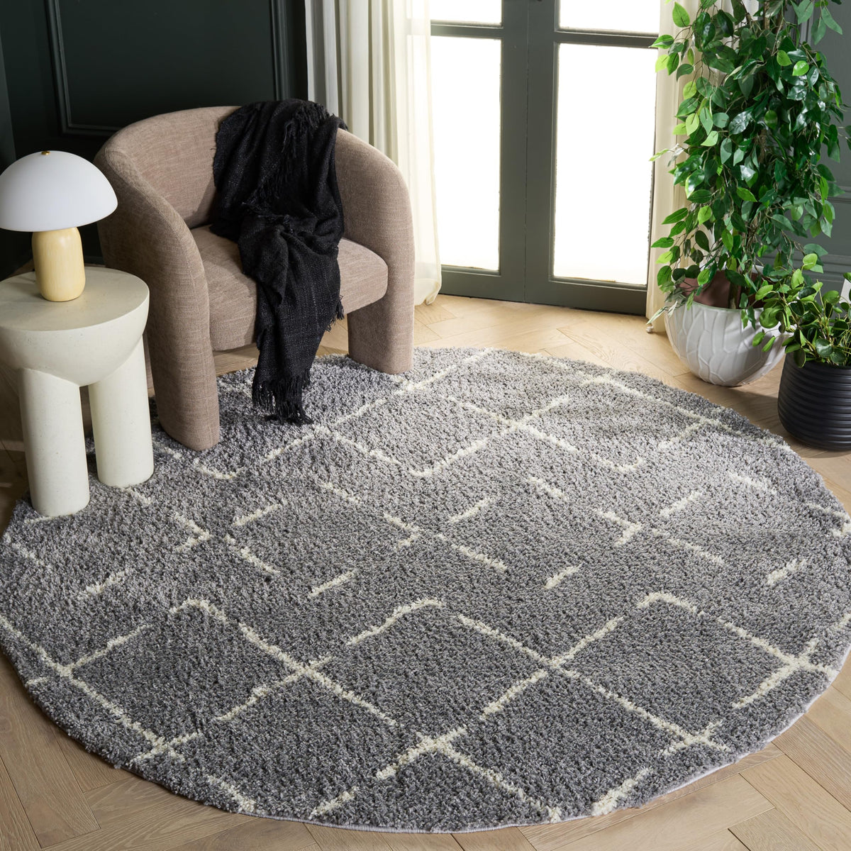 SAFAVIEH Arizona Shag Rug 5'1"x7'6", Soft Plush Ivory & Beige ASG743A