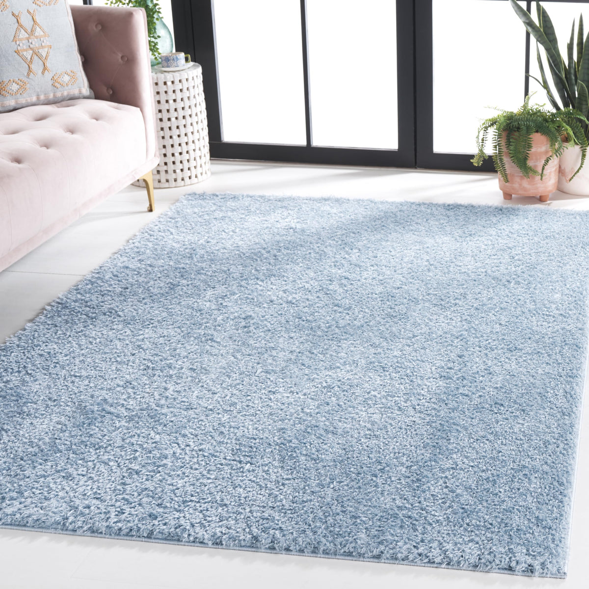 SAFAVIEH Lindsay Shag Collection Area Rug - 4' x 6', Green, Contemporary Design, Ideal for High Traffic Areas in Living Room, Bedroom & Dining Room (LNS560Y-4)