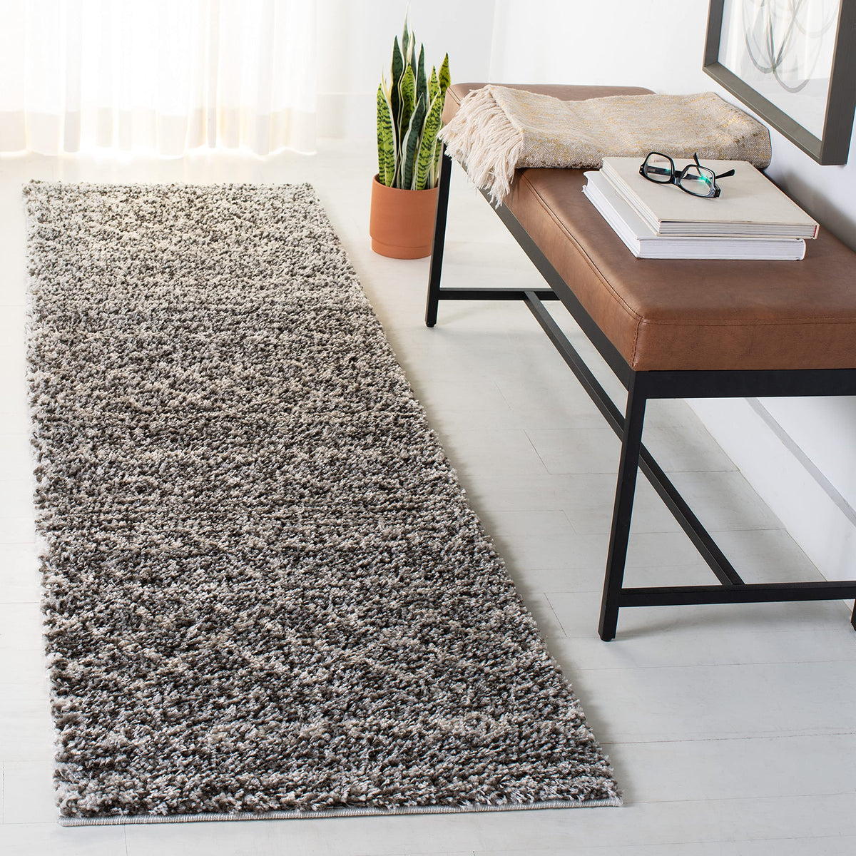SAFAVIEH Arizona Shag Rug 5'1"x7'6", Soft Plush Ivory & Beige ASG743A